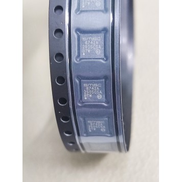 Интерфейсы Microchip LAN8742A-CZ-TR